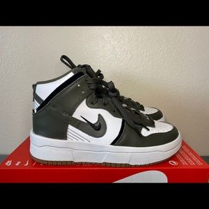 Nike Dunk High Up ‘Cargo Khaki’
- Size 7 for Women